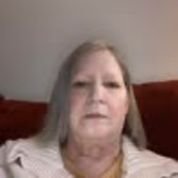 Meet your Posher, Carmen - Picture 1 of 1